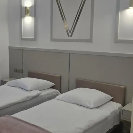 Venetia-rooms